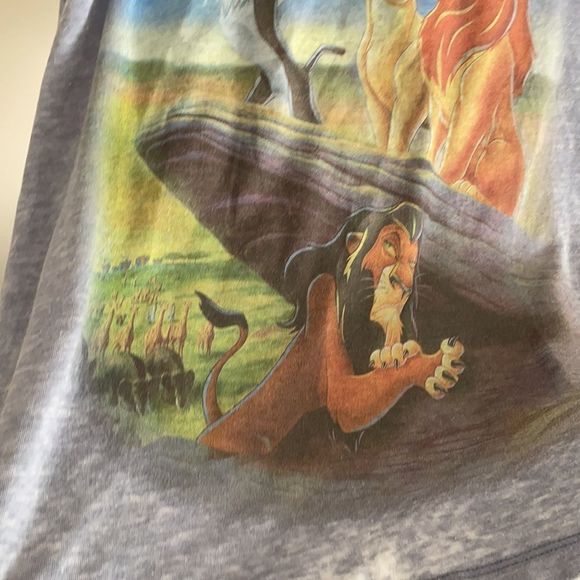 Disney The Lion King Shirt - Picture 14 of 15